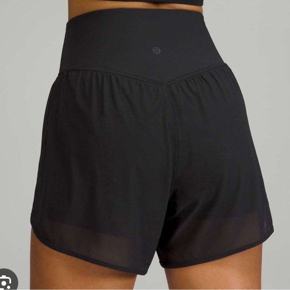 Lululemon Nulu and Mesh HR Yoga Short 3.5" - Picture 6 of 6